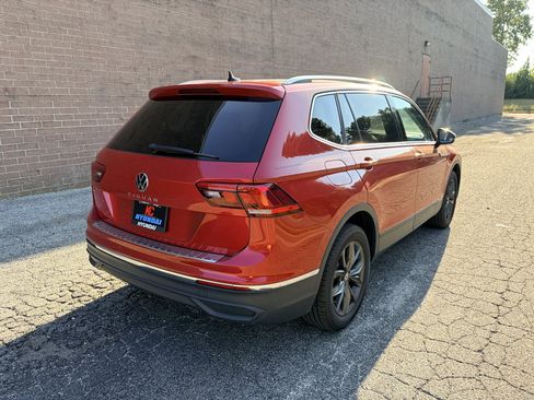 Used 2023 Volkswagen Tiguan SE FWD image 5