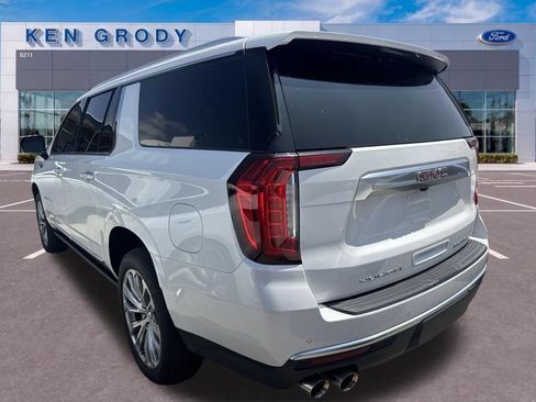 Used 2023 GMC Yukon XL Denali AWD/4WD image 5