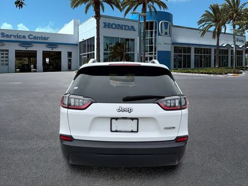 Used 2021 Jeep Cherokee Latitude Plus FWD image 7