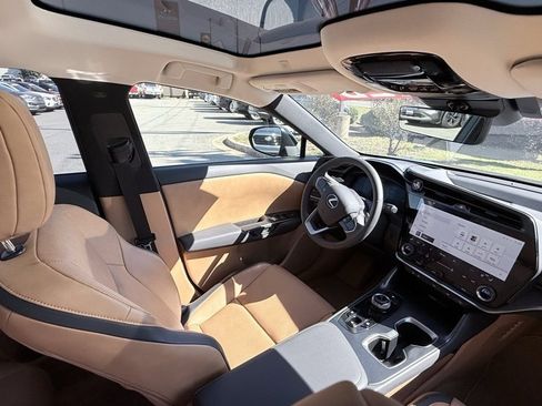 Used 2023 Lexus RZ 450e Premium image 21