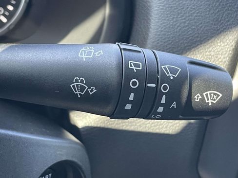 Used 2022 Jeep Renegade Limited w/ Sun, Sound & Wheels Group image 32