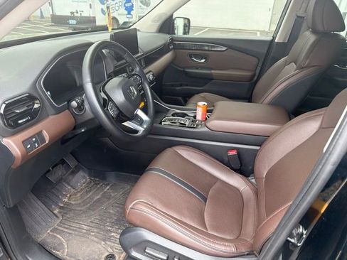 Used 2023 Honda Pilot Elite image 3