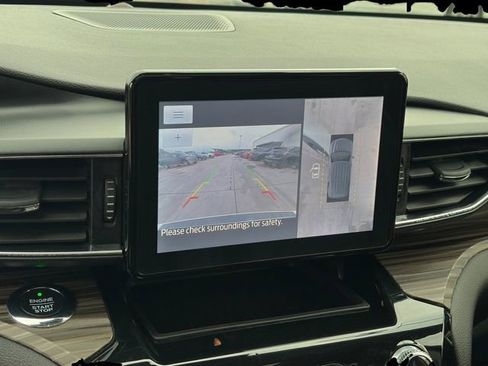 Used 2021 Ford Explorer Limited w/ Equipment Group 301A image 11