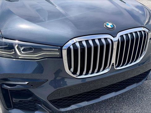 Used 2022 BMW X7 xDrive40i w/ M Sport Package AWD/4WD image 30