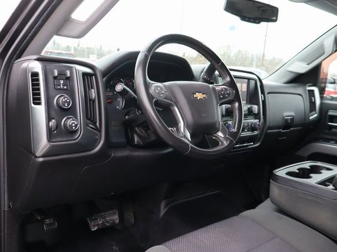 Used 2015 Chevrolet Silverado 2500 LT w/ LT Convenience Package image 4