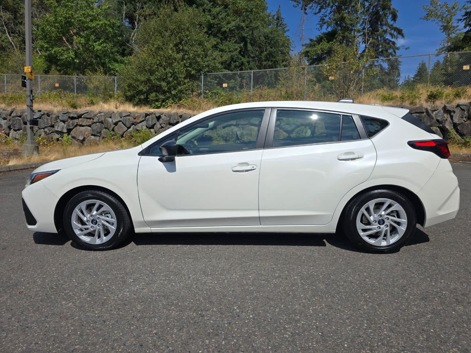 Certified 2024 Subaru Impreza 2.0i AWD/4WD image 3