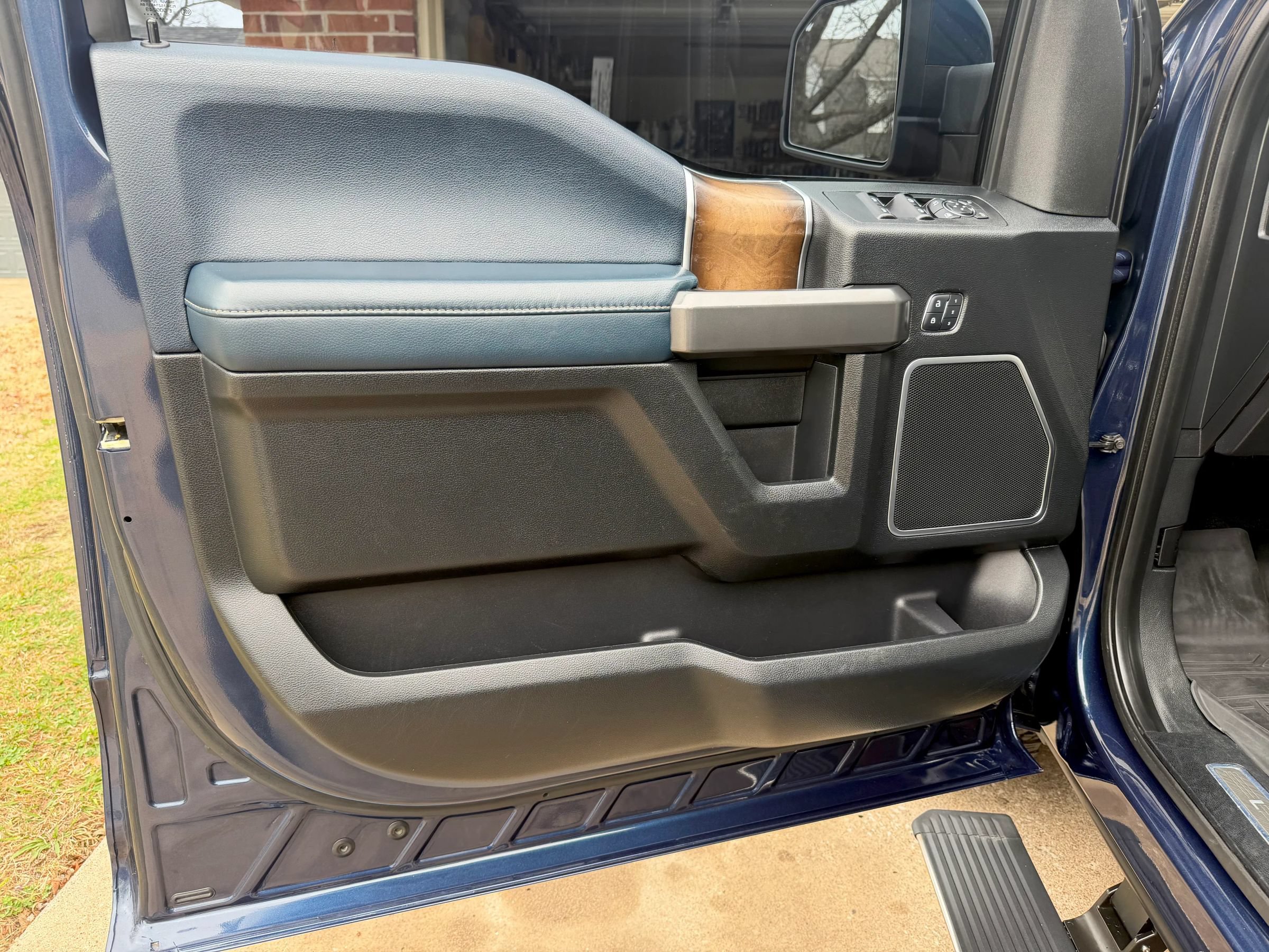 Used 2018 Ford F150 Limited w/ Trailer Tow Package AWD/4WD image 22