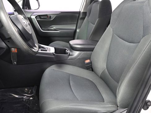 Used 2023 Toyota RAV4 LE image 13