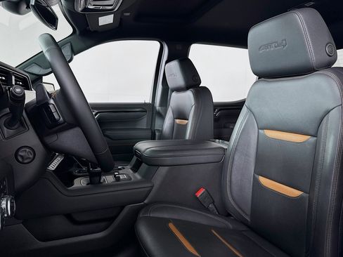 Used 2025 GMC Sierra 1500 AT4 image 16