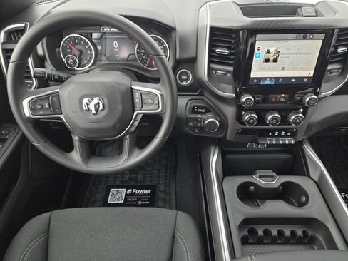 New 2026 RAM 1500 Express AWD/4WD image 16