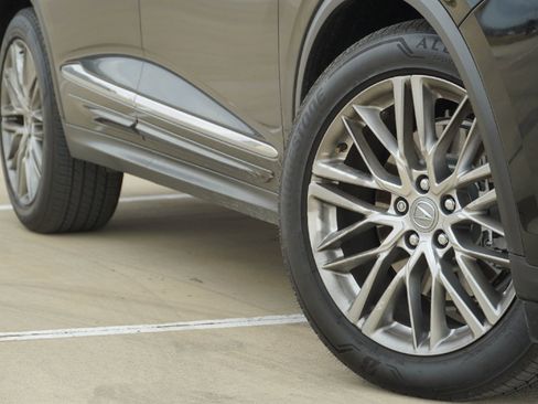 Used 2023 Acura MDX Advance image 3