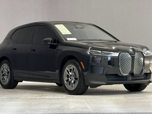 Certified 2023 BMW iX xDrive50 AWD/4WD image 7