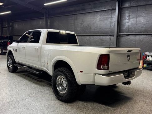 Used 2018 RAM 3500 Laramie w/ Sport Appearance Group AWD/4WD image 7