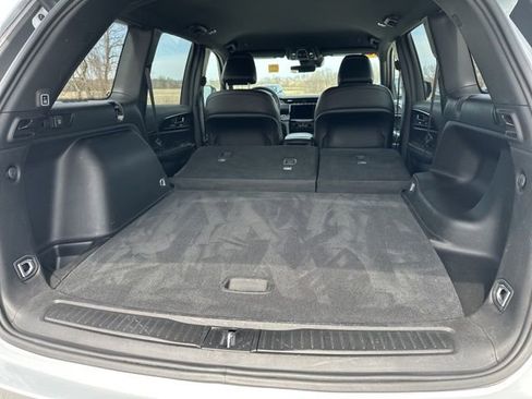 Used 2025 Jeep Grand Cherokee Altitude image 58