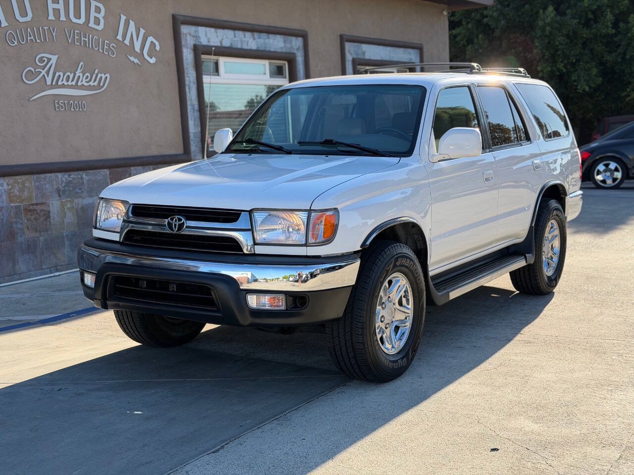 Used 2002 Toyota 4Runner SR5 w/ Upgrade Value Pkg 2 RWD image 2