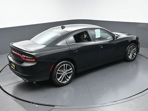 Used 2019 Dodge Charger SXT image 37