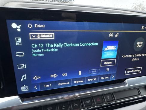 Used 2024 Chevrolet Silverado 3500 High Country image 21