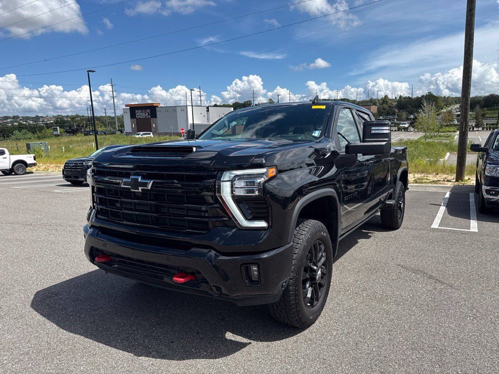 Used 2025 Chevrolet Silverado 2500 LTZ w/ Trail Boss Package AWD/4WD image 5