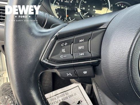 Used 2022 MAZDA CX-5 Signature image 15