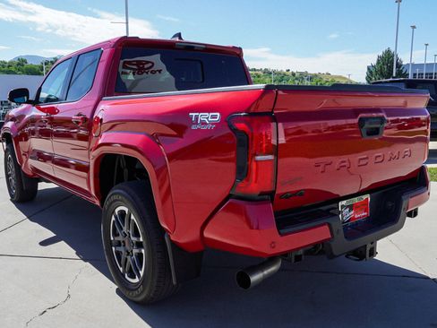 Certified 2024 Toyota Tacoma TRD Sport w/ TRD Sport Upgrade Package AWD/4WD image 6