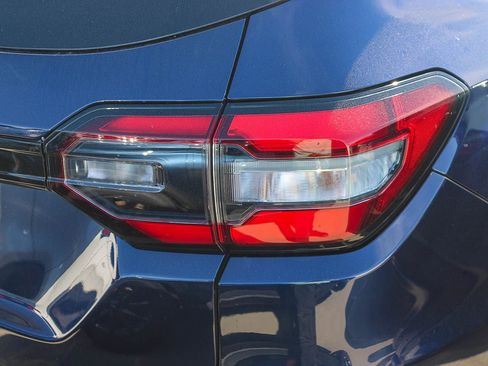 Used 2024 Honda Pilot Touring image 10