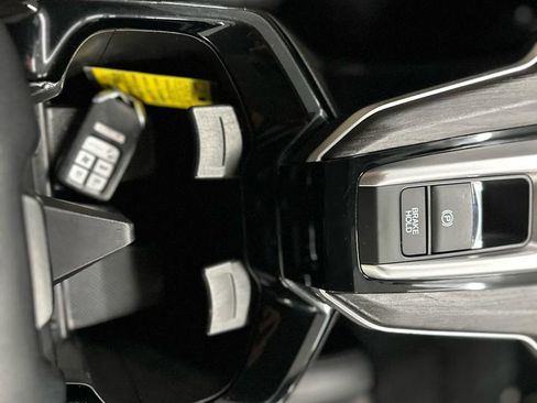 Used 2018 Honda Clarity Plug-In Hybrid image 21
