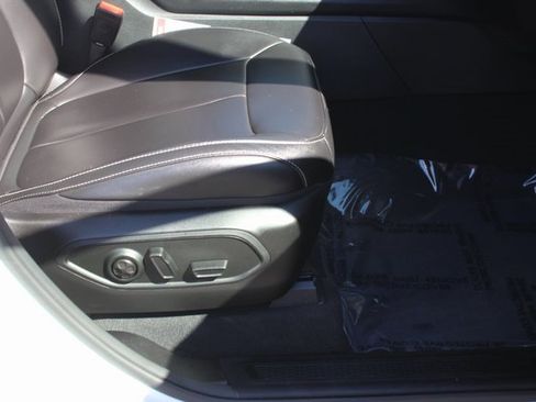 Used 2024 Jeep Grand Cherokee Limited image 29