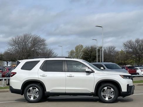 New 2026 Honda Pilot EX-L image 3