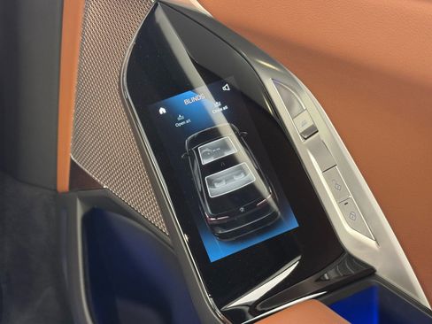 Used 2024 BMW i7 eDrive50 w/ M Sport Package image 41