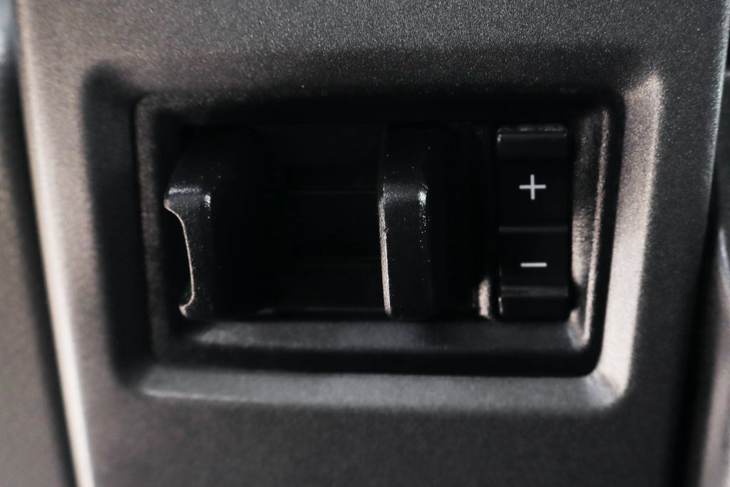 Used 2020 Ford F550 Luxury RWD image 33