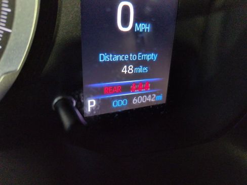 Used 2021 Toyota Corolla LE w/ Carpet Mat Package (TMS) image 16