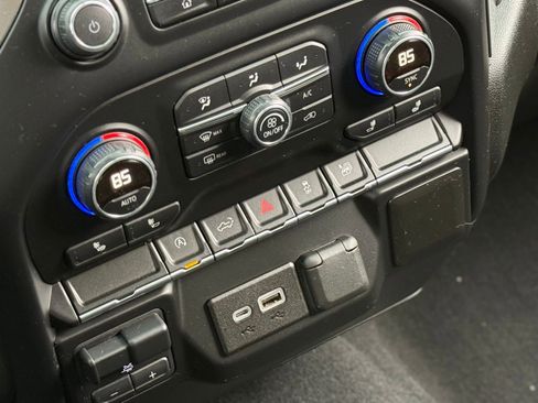 Used 2019 Chevrolet Silverado 1500 RST w/ All-Star Edition image 18