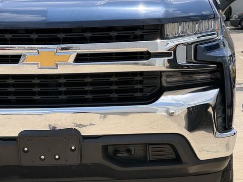Used 2019 Chevrolet Silverado 1500 LT w/ Texas Edition AWD/4WD image 9