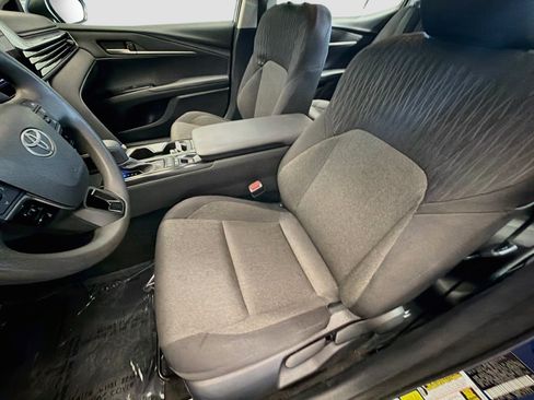 Used 2025 Toyota Camry LE FWD image 10