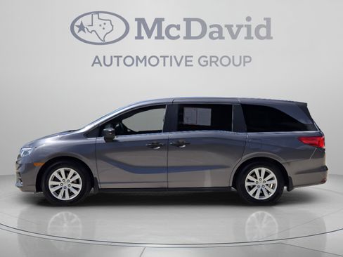Used 2019 Honda Odyssey LX image 2