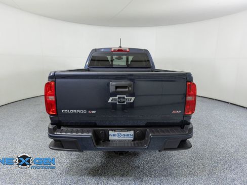 Used 2018 Chevrolet Colorado Z71 w/ Centennial Edition AWD/4WD image 6
