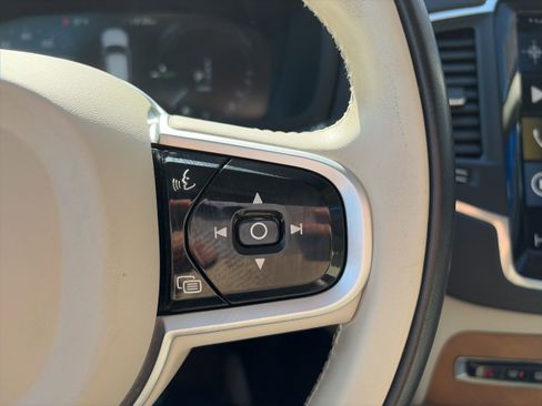Used 2021 Volvo XC90 T8 Inscription Expression image 24