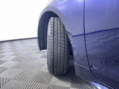 Used 2021 Toyota Corolla LE image 25