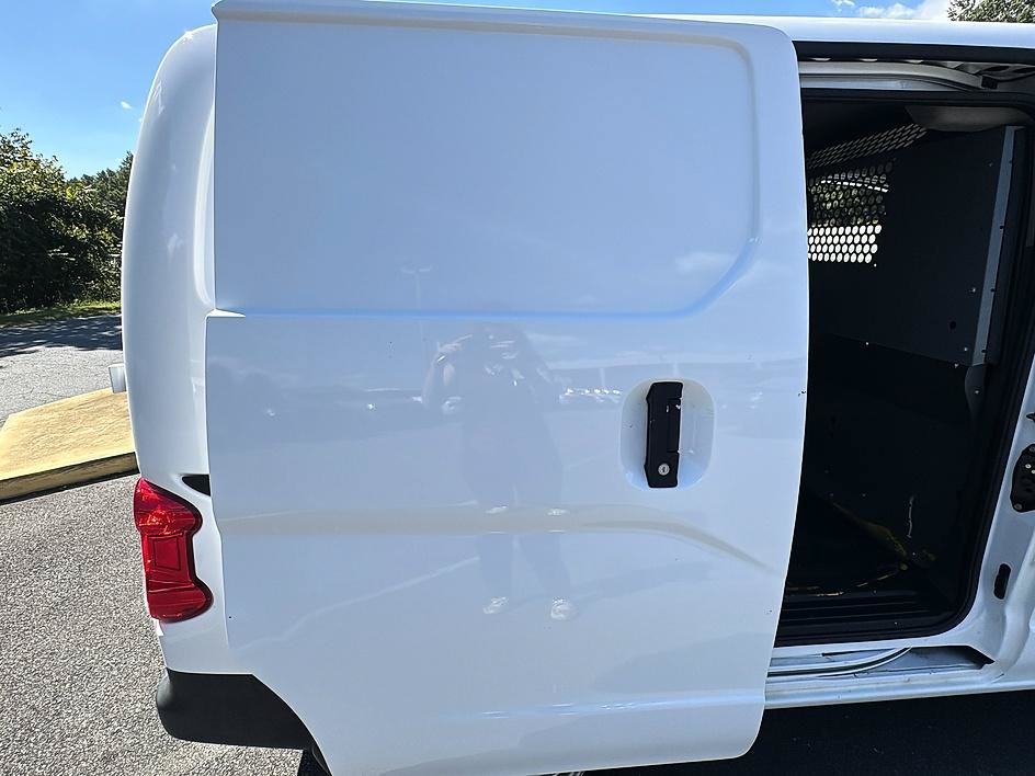 Used 2021 Nissan NV200 S FWD image 28