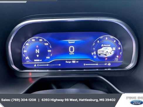 Used 2023 Chevrolet Suburban Premier image 14