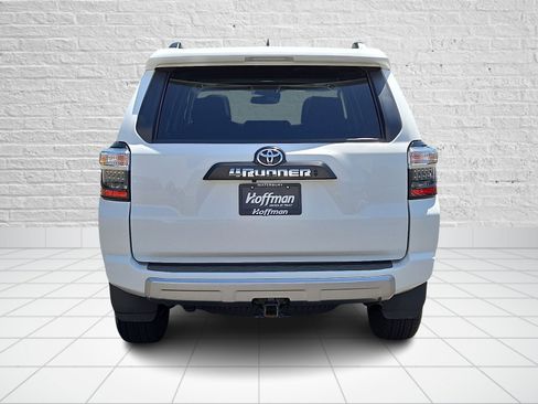 Used 2024 Toyota 4Runner TRD Off-Road Premium w/ Moonroof Package AWD/4WD image 5