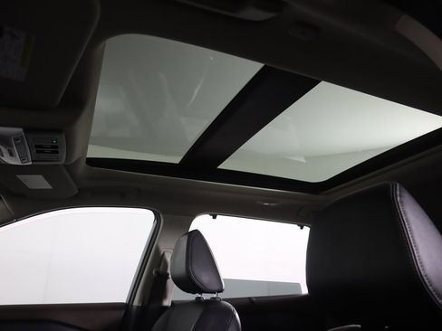 Used 2023 Nissan Rogue SL w/ SL Premium Package image 23