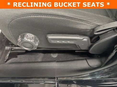 Used 2018 Jeep Wrangler Unlimited Sahara image 24