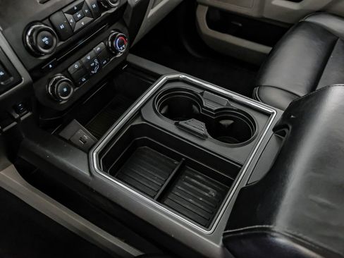 Used 2017 Ford F250 XLT w/ XLT Value Package image 22