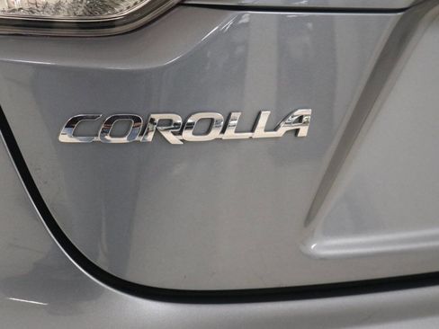 Used 2022 Toyota Corolla LE image 94