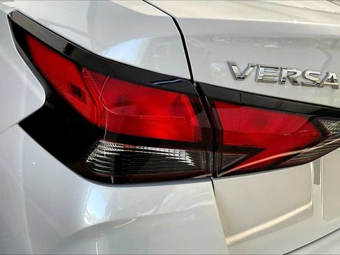 Used 2025 Nissan Versa SV w/ Trunk Package FWD image 12