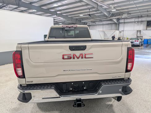 Used 2026 GMC Sierra 3500 SLE w/ SLE Value Package AWD/4WD image 4