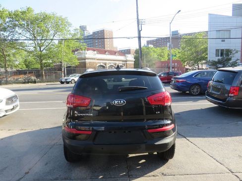 Used 2016 Kia Sportage EX w/ EX Premium Package AWD/4WD image 8