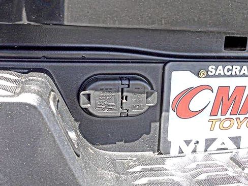 Used 2023 Toyota Tacoma TRD Sport AWD/4WD image 8