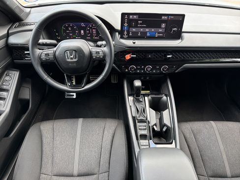 Used 2025 Honda Accord Sport image 8